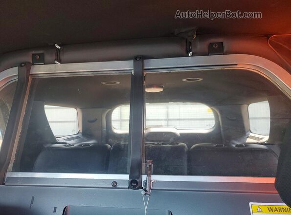 1FM5K8AW9MNA14775 2021 FORD EXPLORER Two Tone Հետևի նստատեղերի տեսք