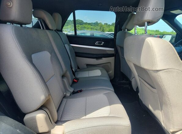 1FM5K8B82KGA45223 2019 FORD EXPLORER Silver Սալոնի հետևի տեսք