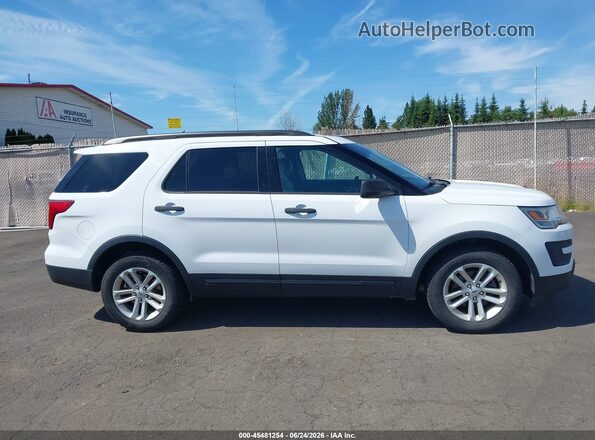 1FM5K8B83HGD23989 2017 FORD EXPLORER Белый Вид задней части салона