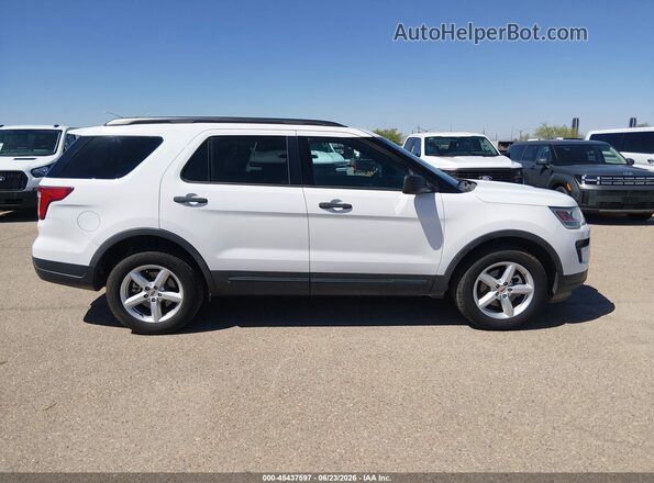 1FM5K8B83JGC45249 2018 FORD EXPLORER White უკანა სალონის ხედი