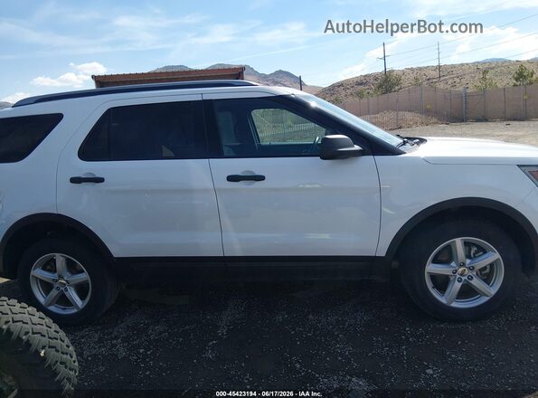 1FM5K8B83JGC45350 2018 FORD EXPLORER White Rear interior view