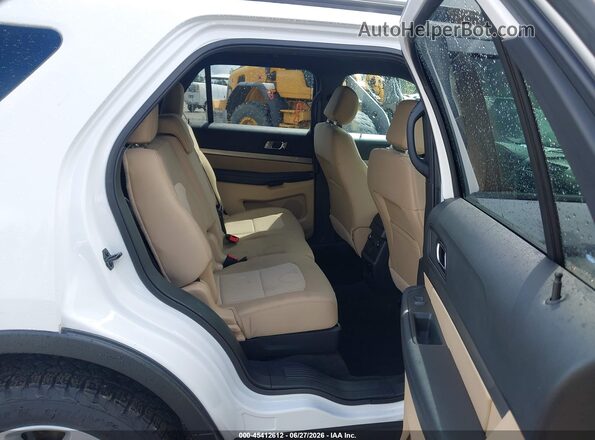 1FM5K8B84HGD23029 2017 FORD EXPLORER White VIN sticker view