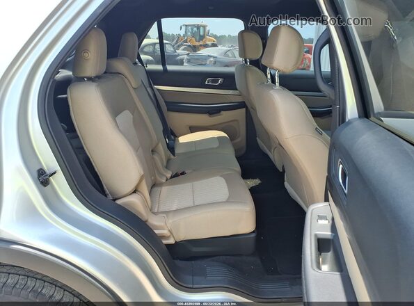 1FM5K8B85HGD23038 2017 FORD EXPLORER Silver Widok naklejki z numerem VIN