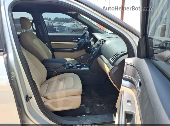 1FM5K8B85HGD23038 2017 FORD EXPLORER Silver Widok wnętrza z przodu
