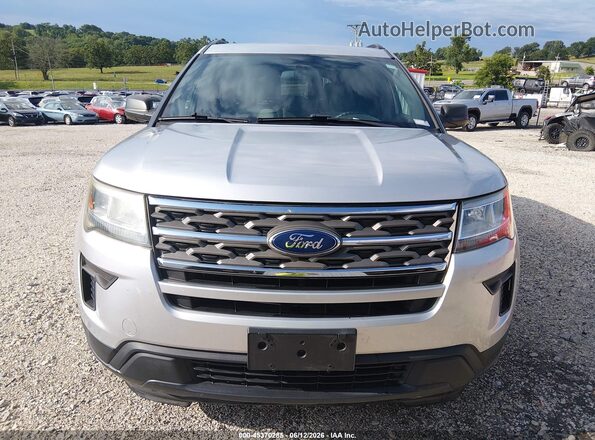 1FM5K8B86JGC45374 2018 FORD EXPLORER Silver Rear interior view