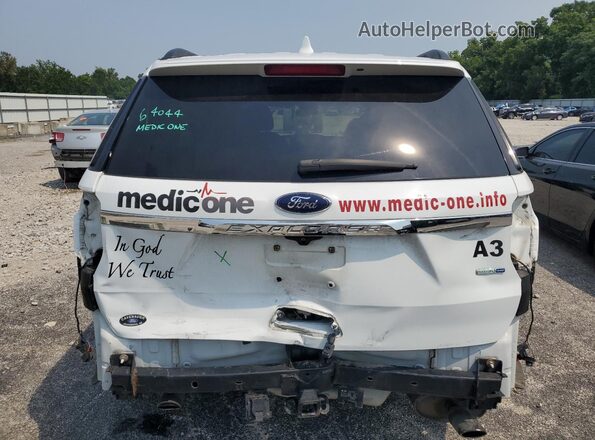 1FM5K8B89GGA51608 2016 FORD EXPLORER White Вид ззаду