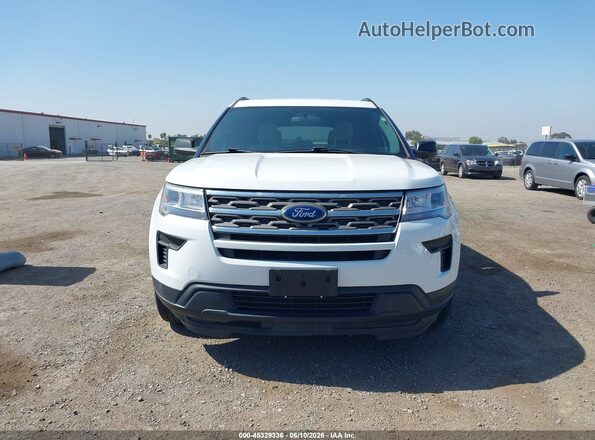 1FM5K8BH7JGC45299 2018 FORD EXPLORER White Rear interior view