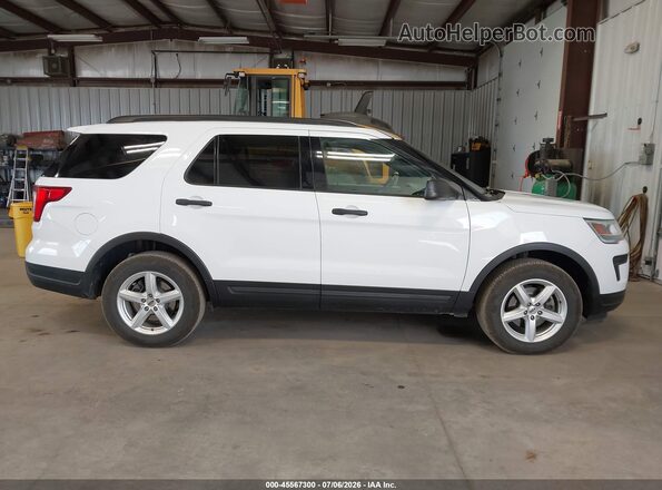 1FM5K8BH8JGC45229 2018 FORD EXPLORER White უკანა სალონის ხედი