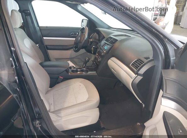 1FM5K8BH9JGC45398 2018 FORD EXPLORER Кремовый Вид салона спереди