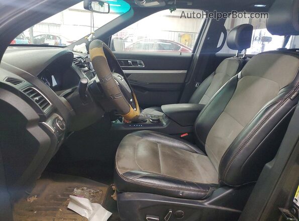 1FM5K8D80HGA83247 2017 FORD EXPLORER Gray Вид салону спереду