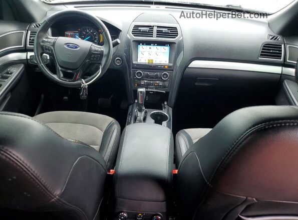1FM5K8D80HGC46351 2017 FORD EXPLORER Blue Vista del salpicadero