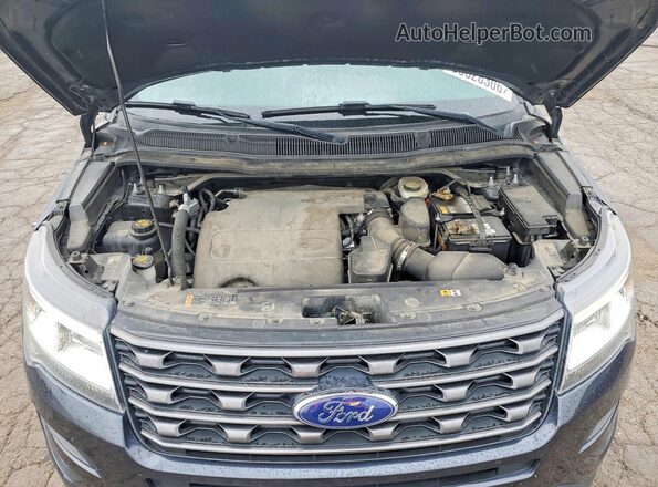 1FM5K8D80HGC46351 2017 FORD EXPLORER Blue Vista del compartimento del motor