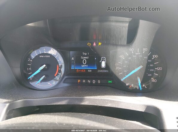 1FM5K8D80HGD17807 2017 FORD EXPLORER Серебряный Вид задних сидений