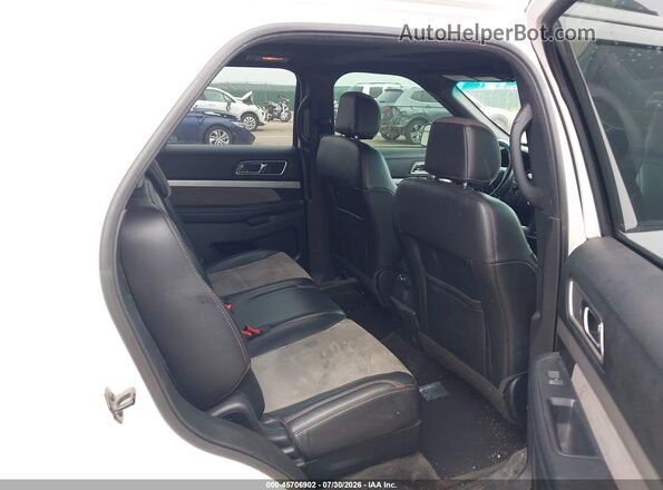 1FM5K8D80HGD52413 2017 FORD EXPLORER White VIN კოდის სტიკერის ხედი