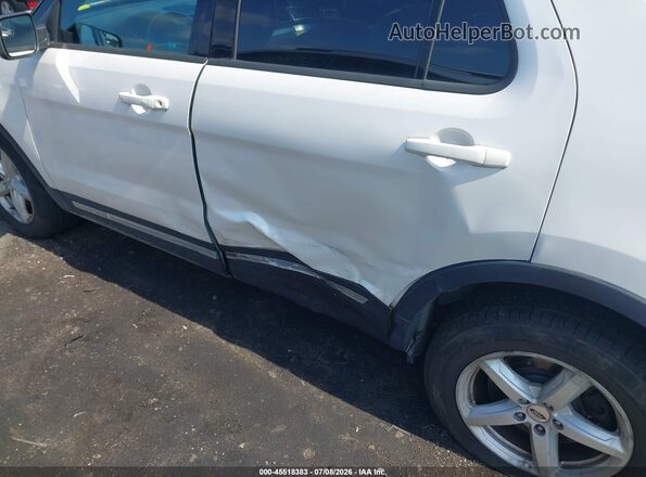 1FM5K8D81GGA21886 2016 FORD EXPLORER White Widok z przodu