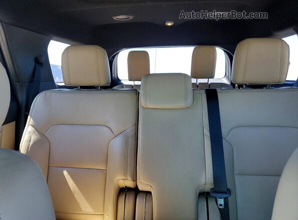 1FM5K8D81GGC20730 2016 FORD EXPLORER Green Rear seats view
