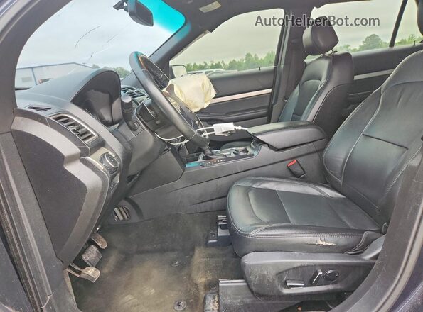 1FM5K8D81HGA45610 2017 FORD EXPLORER Синий Вид салона спереди