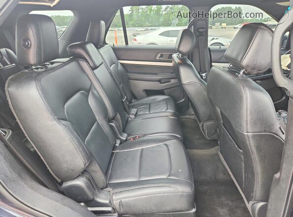 1FM5K8D81HGA45610 2017 FORD EXPLORER Синий Вид задней части салона
