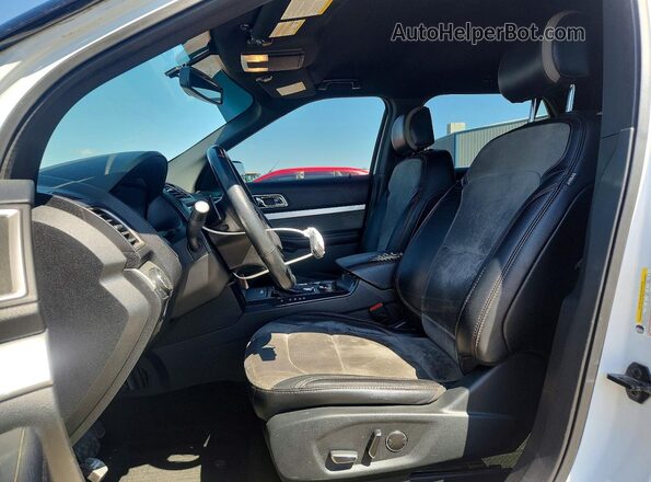 1FM5K8D81HGC63790 2017 FORD EXPLORER White Вид салону спереду