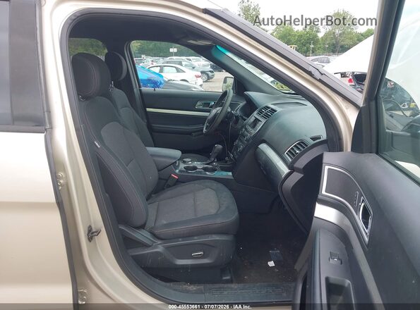 1FM5K8D81HGC90083 2017 FORD EXPLORER Gold წინა სალონის ხედი