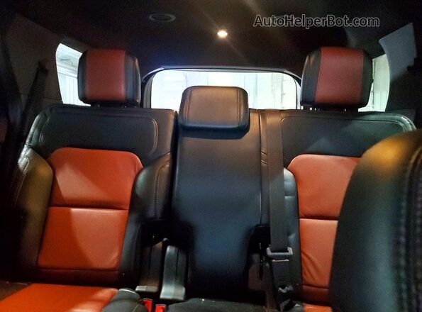1FM5K8D81KGA67677 2019 FORD EXPLORER White Հետևի նստատեղերի տեսք