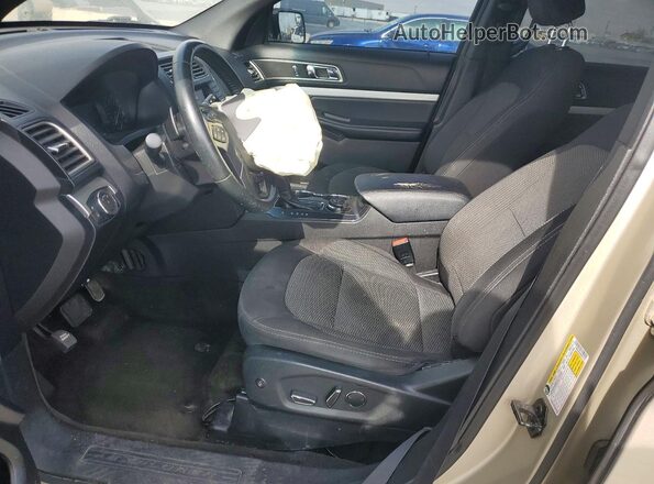 1FM5K8D82HGD57127 2017 FORD EXPLORER Cream Вид салону спереду