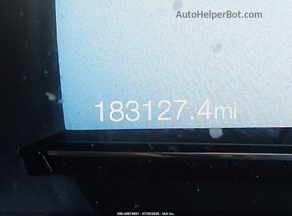 1FM5K8D82JGC27354 2018 FORD EXPLORER Red Widok tylnych siedzeń