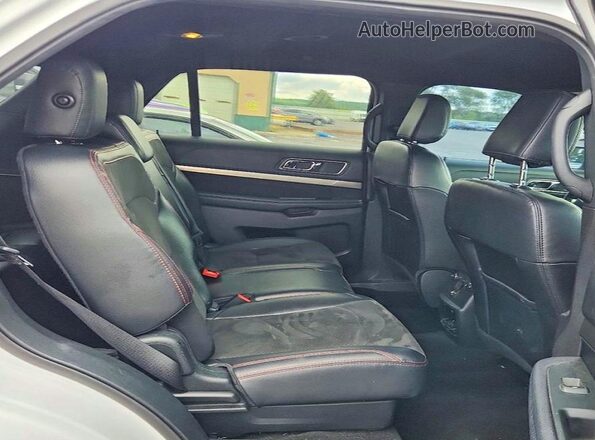 1FM5K8D82KGA39144 2019 FORD EXPLORER White Rear seats view