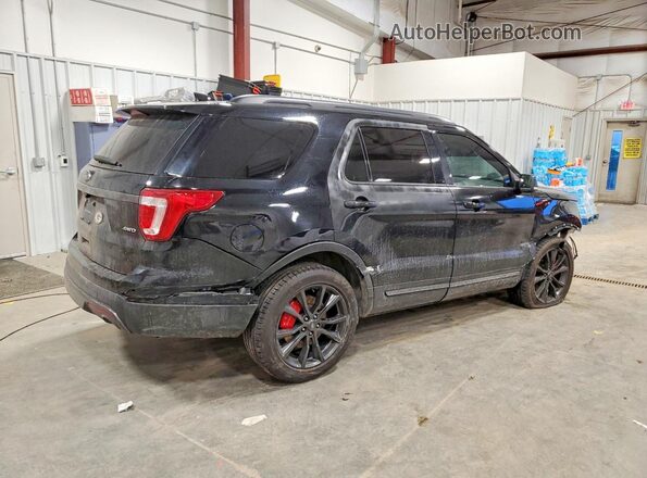 1FM5K8D83HGC41628 2017 FORD EXPLORER Black Rear right