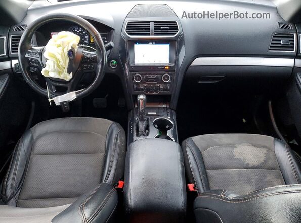 1FM5K8D83HGC74080 2017 FORD EXPLORER Black Vista del salpicadero