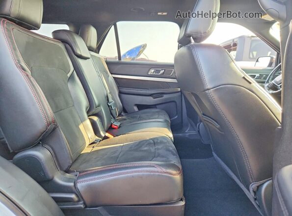 1FM5K8D83JGC31722 2018 FORD EXPLORER White Rear interior view