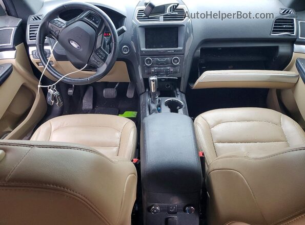 1FM5K8D84HGE25248 2017 FORD EXPLORER White Widok deski rozdzielczej