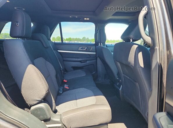 1FM5K8D84JGC64597 2018 FORD EXPLORER Gray Vista interior trasera