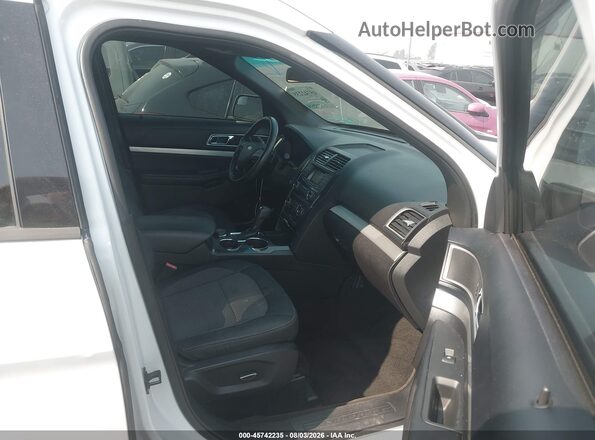 1FM5K8D85GGC03347 2016 FORD EXPLORER White Вид салону спереду