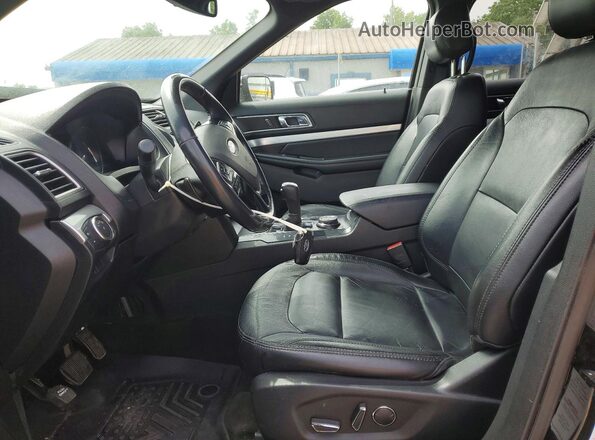 1FM5K8D86HGD14362 2017 FORD EXPLORER Black Вид салону спереду