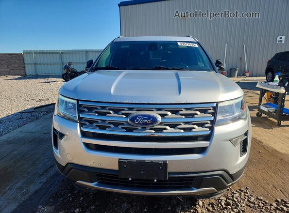 1FM5K8D86JGA54180 2018 FORD EXPLORER Silver Вид спереду