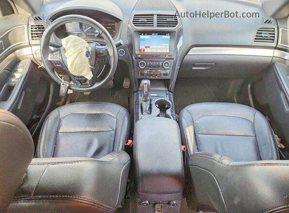 1FM5K8D86JGA88457 2018 FORD EXPLORER Gray Вид панелі приладів