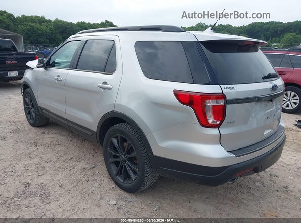 1FM5K8D86JGA96381 2018 FORD EXPLORER Silver Trasero izquierdo