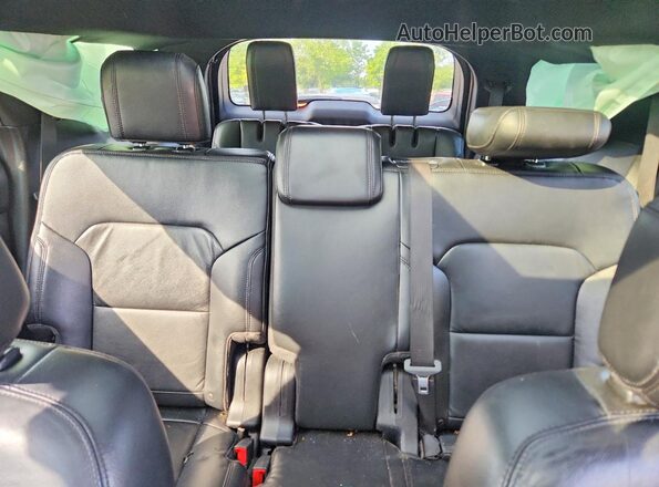1FM5K8D87GGA31337 2016 FORD EXPLORER White Հետևի նստատեղերի տեսք