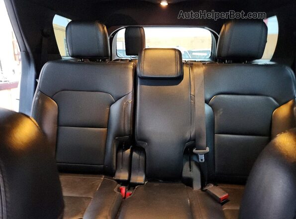 1FM5K8D87JGC04622 2018 FORD EXPLORER White Rear seats view