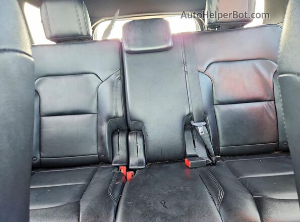 1FM5K8D88GGC38254 2016 FORD EXPLORER White Vista de los asientos traseros