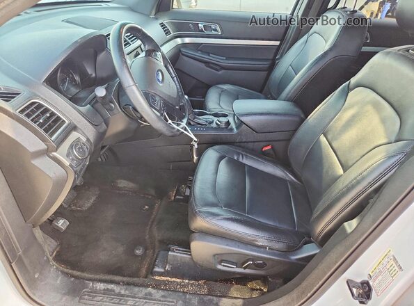 1FM5K8D88GGC38254 2016 FORD EXPLORER White Vista interior delantera