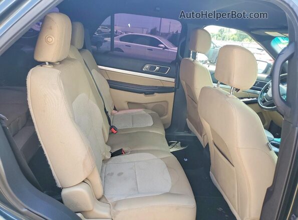 1FM5K8D88GGC95862 2016 FORD EXPLORER Green Widok wnętrza z tyłu