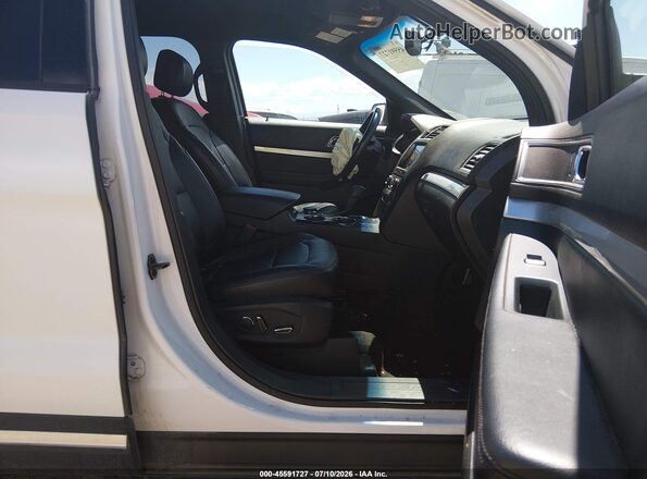 1FM5K8D88HGD51140 2017 FORD EXPLORER White Вид салону спереду