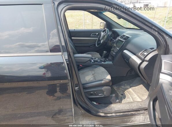 1FM5K8D89HGA10071 2017 FORD EXPLORER Black Widok wnętrza z przodu