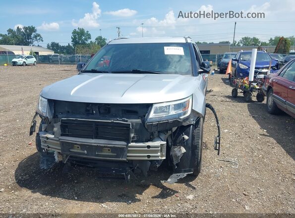 1FM5K8D89HGD18566 2017 FORD EXPLORER Silver Front view