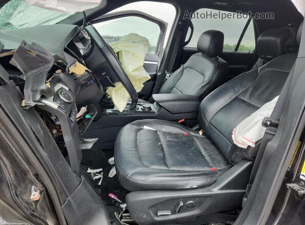 1FM5K8D89HGD81893 2017 FORD EXPLORER Черный Вид салона спереди