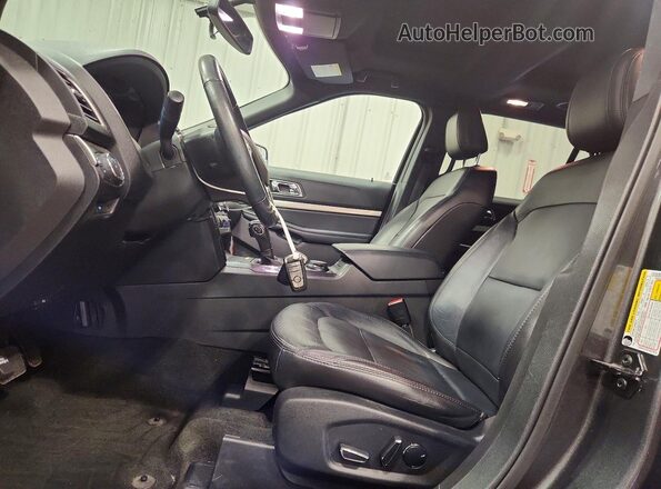 1FM5K8D89JGA34652 2018 FORD EXPLORER Gray Front interior view