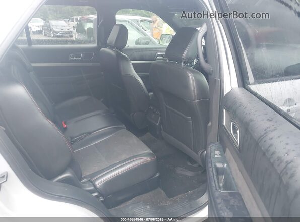 1FM5K8D89JGC20840 2018 FORD EXPLORER Silver Вид наклейки з VIN-кодом