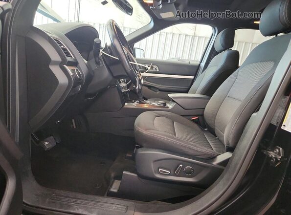 1FM5K8DH1HGC45533 2017 FORD EXPLORER Black Front interior view